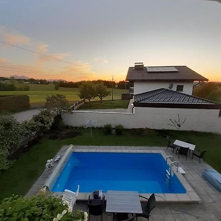 Appartment Andrea Eugendorf Zewnętrze zdjęcie